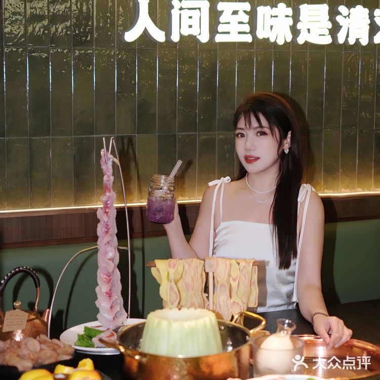 在深圳吃到鱼生界的南波万 就在后海……