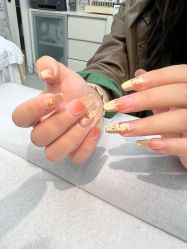 -赢韵美甲美睫瑞士净斑中心