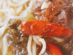 成都老坛酸菜牛腩面-千金一碗·宝岛一村(韩国街店)