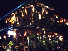 -Dash Teak House