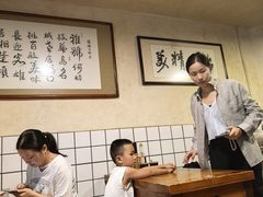 -矮子粉店1985·长沙米粉(湘春路店)