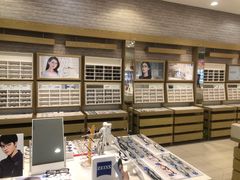 -标准眼镜·蔡司官方授权店(塘沽远洋未来汇店)