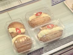 -白玉兰食品甜凤店(合生汇店)