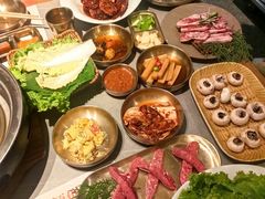 -草家酱蟹炭火烤肉店(珲春南路一店)