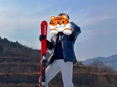 -济南卧虎山滑雪场