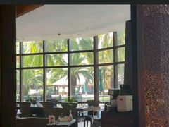 -三亚湾海居铂尔曼度假酒店