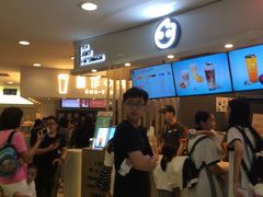 等位区-CoCo都可(中华广场店)
