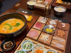 -银米·云南传统过桥米线(双廊黑金冠店)