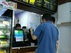 -碗主炭烧米线(交大二村店)