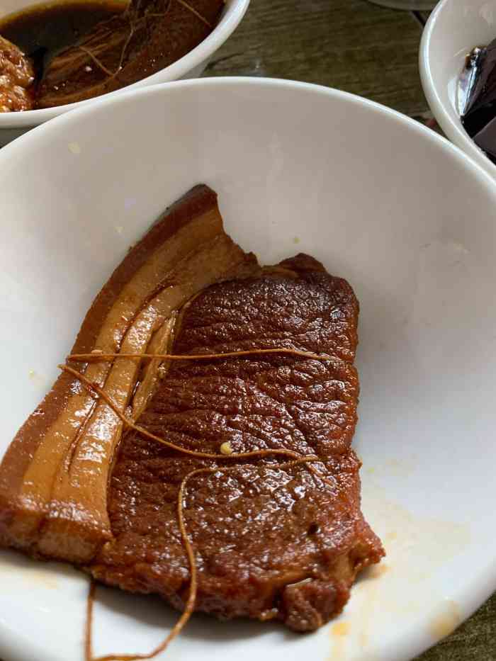 老济南药膳把子肉-"说实话,他家从体验上来讲,一般人不少但.