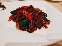 蒜豉爆炒日本尖椒牛柳腩-8餐厅(新葡京酒店)