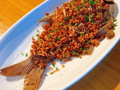 干烧武昌鱼-莲餐厅·湖北菜·藕汤是头牌(愚园路店)