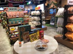 -三只松鼠(世欧广场店)