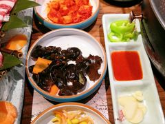 -明洞阿姨·韩式酱蟹烤肉·创意料理(三元桥店)