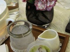 -燕庭·纯燕窝·甜品下午茶(南京西路店)