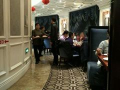 -蓝鲸大酒店旋转餐厅
