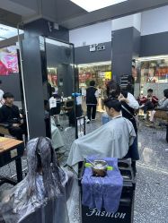 -藤野造型专业烫染接发
