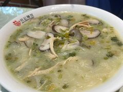 咸菜鸡丝面-何记面馆(龙泉山店)
