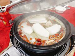 -花苑美食横琴生蚝火锅(拱北粤华路店)