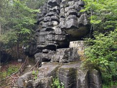 -梭布垭石林景区