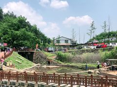 -梅岭月亮湾山体公园