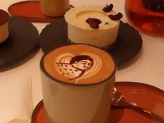 -潮一不贰·法式甜品·生日蛋糕·西式简餐(外滩店)