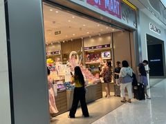 -泡泡玛特POPMART(东直门来福士店)