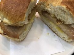 猪扒包-义顺牛奶公司(庇利金街店)
