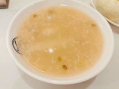 -李与白包子铺(桐梓林店)