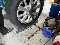 -捷之洁·米其林轮胎汽车维修保养(浦江镇江月路店)