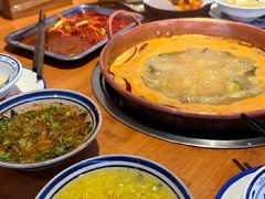 -洱火云南酸菜牛肉火锅(石景山当代商城店)