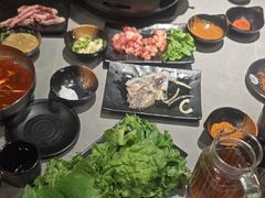 -啊美丽炭火烤肉(滑翔一店)
