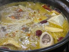 -濠轩阁特色生蚝火锅(水湾路店)