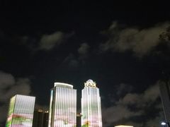 -万绿园