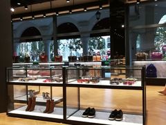-GIVENCHY(佛罗伦萨小镇奥莱店)