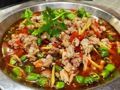 -兔行天下-鸿鹤鲜锅兔(中海国际店)