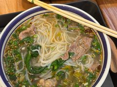 -云阿蛮云南生烫牛肉米线(奉贤路店)