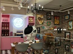 -LINE FRIENDS Garosu-gil Flagship Store