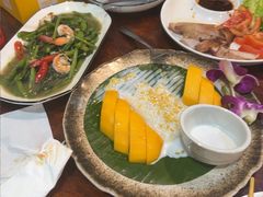 -Dang restaurant (patong phuket)