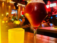 -FOUR PLAY BAR