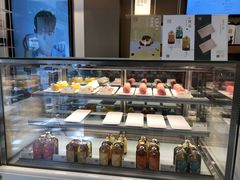 面包甜点陈列柜-奈雪的茶(华侨城创意园店)