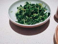 邹山腐皮鸡毛菜-竹外桃花·江南小酒馆(SKP·S店)