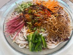 鸡丝凉米线-蝴蝶泉宾馆-中餐厅