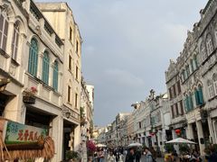 -海口骑楼小吃街