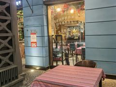 -香巴拉云南餐厅(华莱坞店)