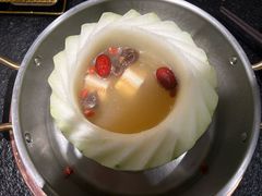 -得意咚瓜·顺德鱼生·冬瓜火锅(深圳首店)