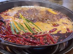 -黄潇洒老火锅(九眼桥宏济巷店)