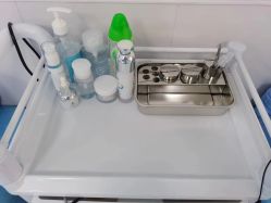 -靓芙泉专研痘痘肌