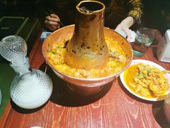 土司铜锅油焖鸡-浩海火烧云傣家菜(京广店)