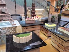 -松山湖凯悦酒店·Café自助餐厅·周末火舞秀表演
